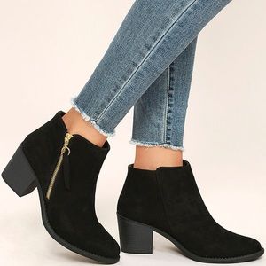 🌻 VEGAN FRIENDLY black suede boots